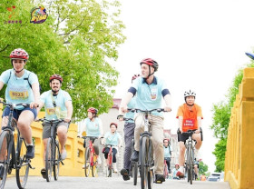 Image: Expats discover Shanghai's rural treasures by bike
