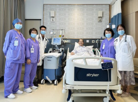 Image: World's First International Patient Begins Treatment with Newly Approved Solid Tumor CAR-T Therapy at Jiahui International Cancer Center