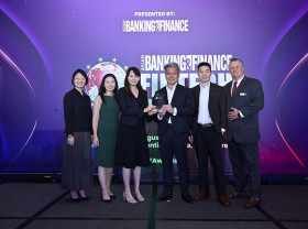 Image: Longbridge Singapore wins "InvestTech Initiative Award - Singapore" at the Asian Banking & Finance Fintech Awards 2026