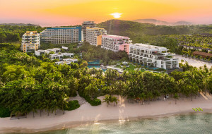 CELEBRATE A VIBRANT FESTIVE SEASON WITH PREMIER RESIDENCES PHU QUOC EMERALD BAY