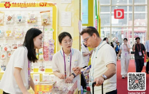 137th Canton Fair Sets Off Flavor Frenzy with Playful Snacks & Sweets
