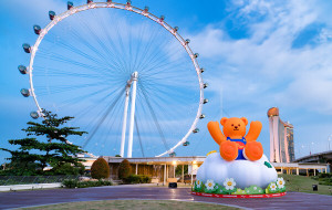 Wiggle Wiggle in the Sky – World's First Wiggle Wiggle-Themed Observation Wheel Experience Lands at the Singapore Flyer
