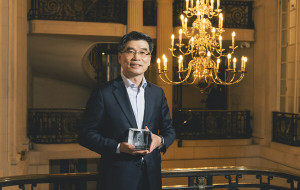 Kia President and CEO Ho Sung Song honored at 2025 Autocar Awards