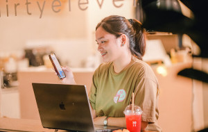 Ph fintech GCash gives Filipinos free access to insurance through "Buy Load" service