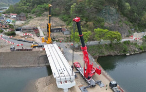 XCMG Delivers 1,000-Tonne All-Terrain Crane in South Korea, Completes First Bridge Lift