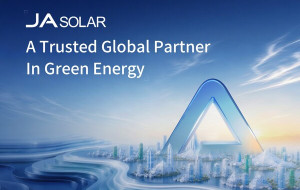 JA Solar Leads the Post‑Cycle PV Market with Dual‑Technology Breakthroughs and Integrated Solutions