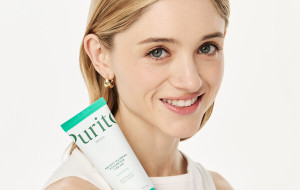 Natalia Dyer Begins Her K-Beauty Journey with Purito Seoul