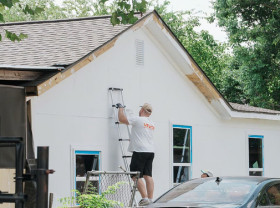 Image: VEVOR and The Restoration Team Complete Home Restoration for Houston Family Through Upgrade Next Door