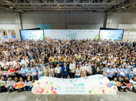 Image: Sands China Holds 'Sands Cares Global Food Kit Build' for Fifth Consecutive Year