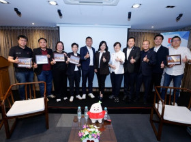 Image: Xiaohongshu Business Partners with MALAYSIA-CHINA CHAMBER OF COMMERCE (MCCC) to host Xiaohongshu Malaysia Chinese Business Growth Summit Across Three Cities, Focusing on Chinese Outbound Tourism Market and New Marketing Opportunities in Malaysia