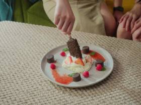 Image: Yili's Global Online Tour Unveils Layers of Surprise with Cremo Ice Cream in Thailand