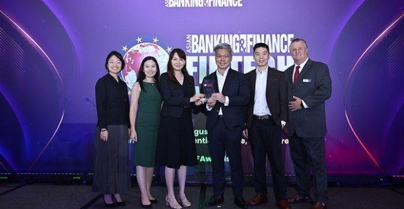 Longbridge Singapore wins "InvestTech Initiative Award - Singapore" at the Asian Banking & Finance Fintech Awards 2026