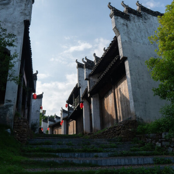 Image: Delegation of China-ASEAN Youth Culture and Heritage Tour Visits Guilin to Explore Northern Guangxi's Cultural Heritage and Build Youth Friendship