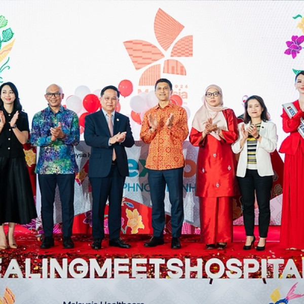 Image: MALAYSIA HEALTHCARE CONNECTS CAMBODIAN FAMILIES WITH LEADING MALAYSIAN HOSPITALS DURING FIRST-EVER PHNOM PENH EXPO