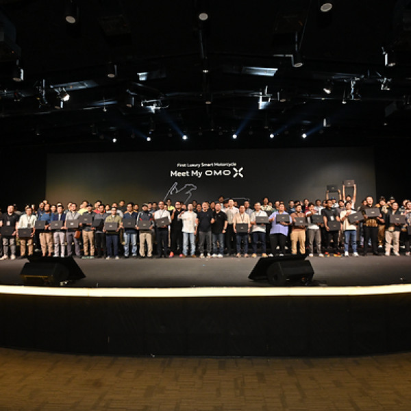Image: OMO-X Begins Global First Deliveries, Ushering Motorcycles into the 3.0 Era