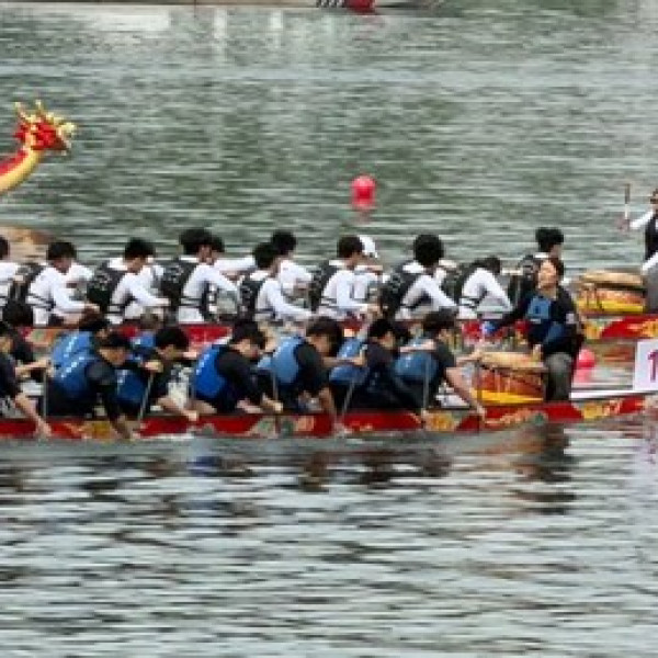 Image: Xinhua Silk Road: Grand Dragon Boat Festival celebration kicks off in Yichang, C China's Hubei
