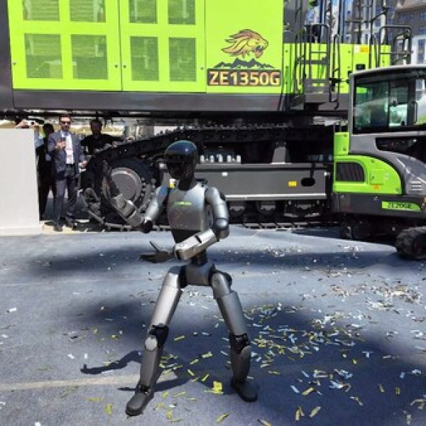 Image: Zoomlion's Humanoid Robot Z01 Shines at KOMATEK 2026, Showcasing Advances in Embodied AI and Industrial Robotics
