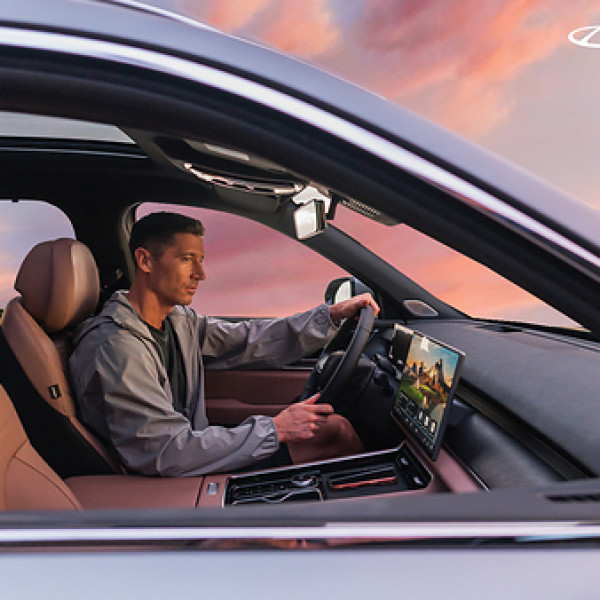 Image: Chery scores big, welcoming football great Robert Lewandowski as Global Ambassador