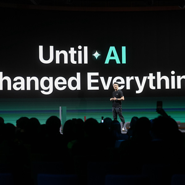 Image: Longbridge Unveils the World's First AI-Native Investing Platform, Ushering in a New Era of Investing