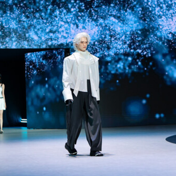 Image: UBTECH Launches UWORLD U1, the World's First Full-Size Mass-Produced Ultra-Bionic Humanoid Robot