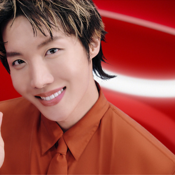Image: Colgate® Launches New Optic White™ Vitamin C with j-hope of BTS