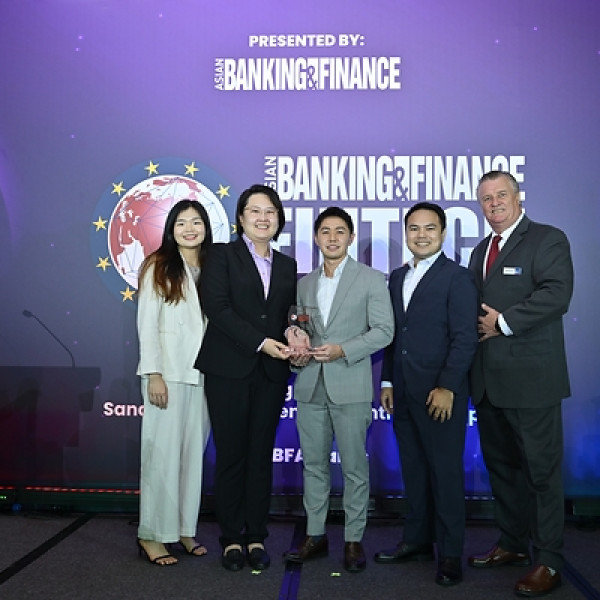 Image: LONGPORT Whale Wins Ecosystem Collaboration Award - Singapore at ABF Fintech Awards 2026