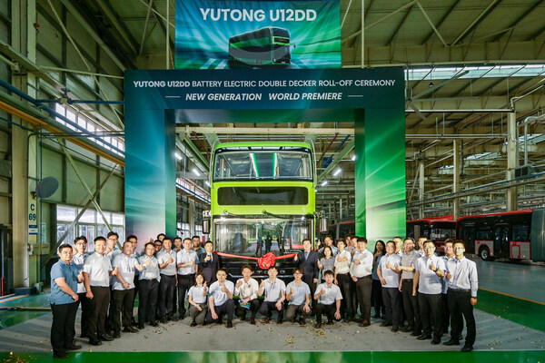 Yutong's New Generation U12DD Battery Electric Double Decker Launches in Zhengzhou