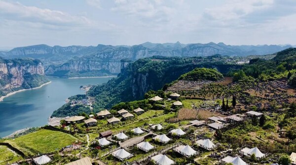Mountain Villages Reborn: Guizhou's Homestay Economy Breathes New Life into Vibrant Ethnic Hamlets