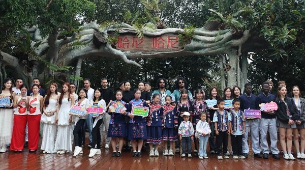 Xinhua Silk Road: Southwest China ethnic county gains traction for int'l twins festival
