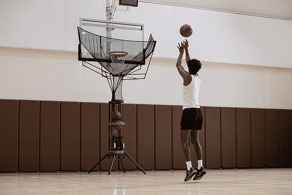 LUMISTAR Launches CARRY on Kickstarter, Introducing an AI-Powered Basketball Training System
