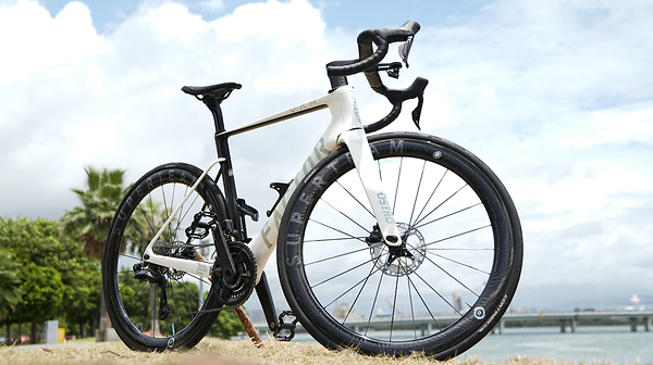 Superteam Wheels Launches Ultra SL SE All-Scenario Wheelset with DT180 Hubs