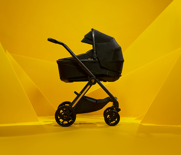 Silver Cross & Automobili Lamborghini Unveil Reef AL Giallo, the Final Chapter in Their 'Super Stroller' Collaboration