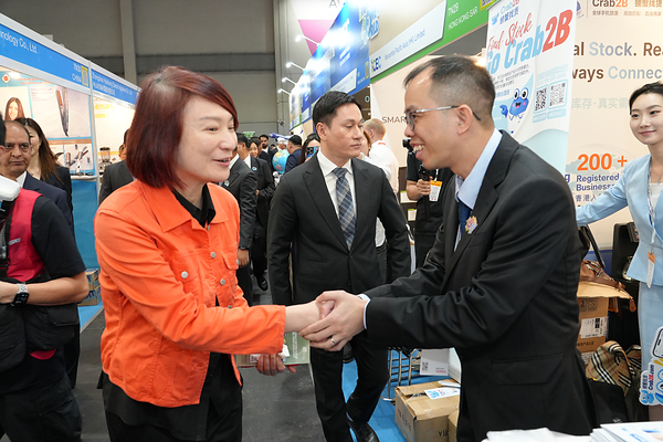 Crab2B Debuts as Hong Kong's First Dedicated B2B Platform for Mobile Electronics