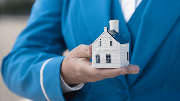 KLM Celebrates Dutch Craftsmanship with House No. 107 in Zeeland