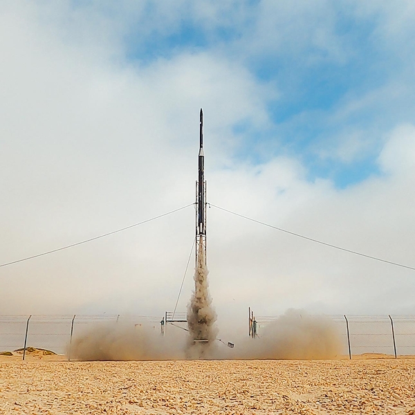 Singapore's Space SME OculloSpace Successfully Flies First Rocket, AZAD "The Dreamer", from Oman