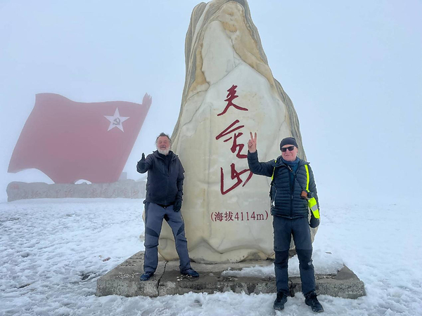 Two German writers retrace the Long March by bicycle
